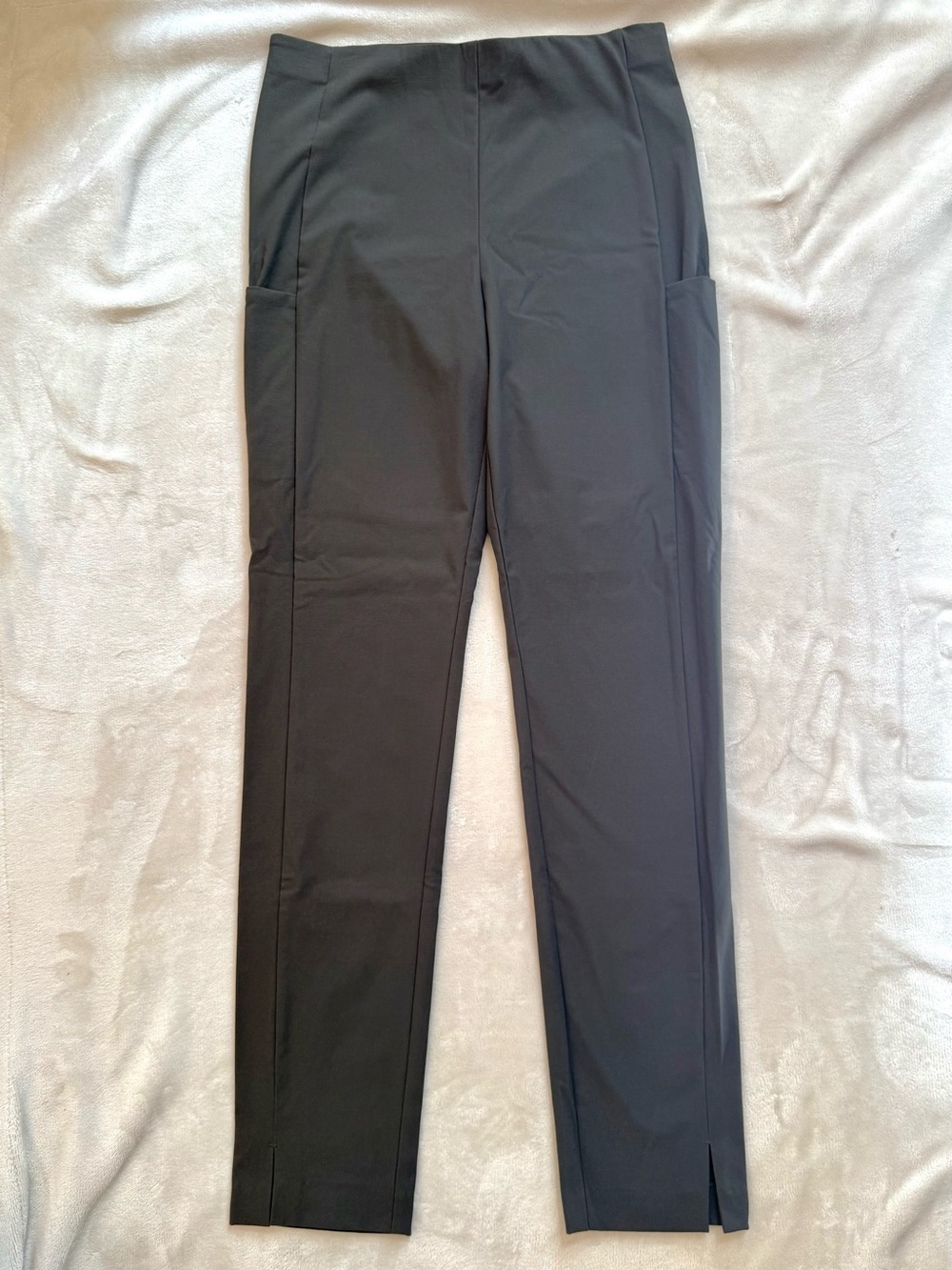 Athleta Wander Slim Pants Size 8 Tall Gray Cargo Pockets Split Hem High Rise